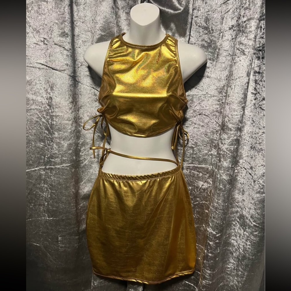 Brand new❗️Gold Metallic Two-Piece Set size M